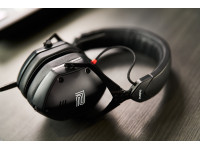 <b>Roland VMH-S100 Auscultadores Profissionais Alta Resolução Audio Multi-aplicações HI-RES AUDIO</b> <b>Roland VMH-S100 Auscultadores Profissionais Alta Resolução Audio Multi-aplicações HI-RES AUDIO</b>